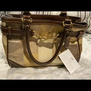 Coach shoulder bag very good condition